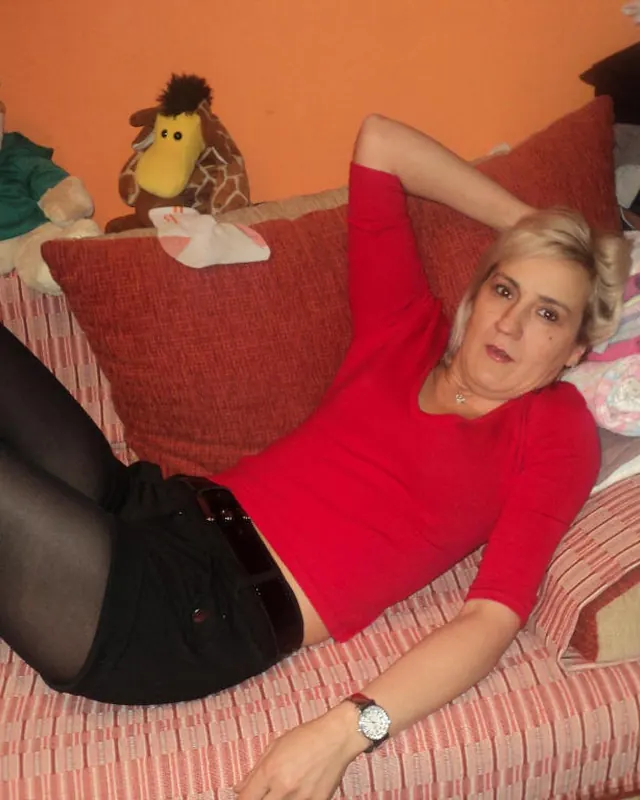 Carole, 36 ans, cougar à Combourg