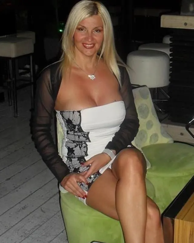 Ingrid, 36 ans, cougar à Heyrieux