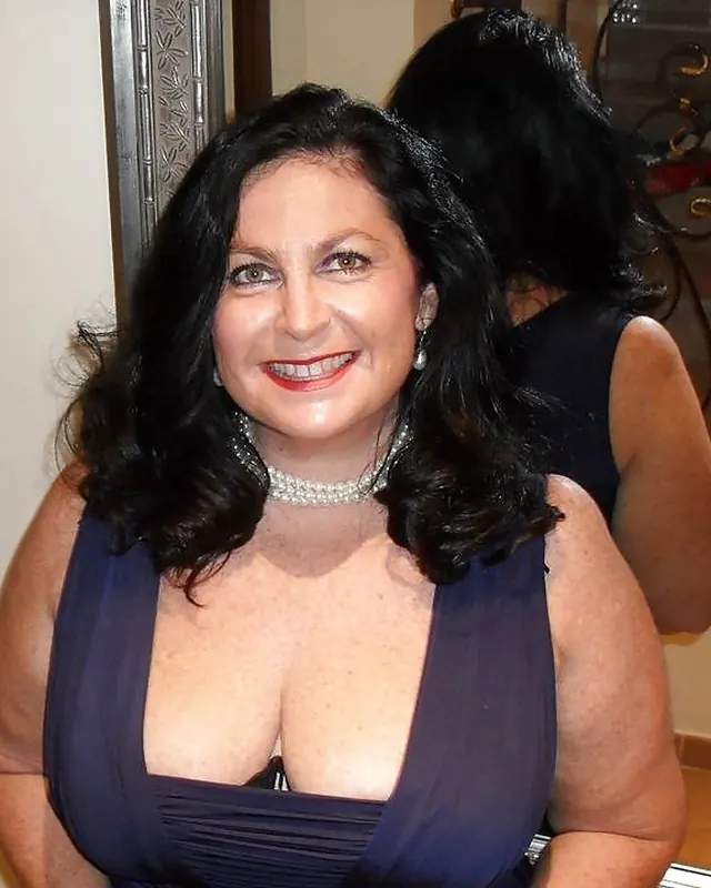 Nalini, 40 ans, cougar à Matoury
