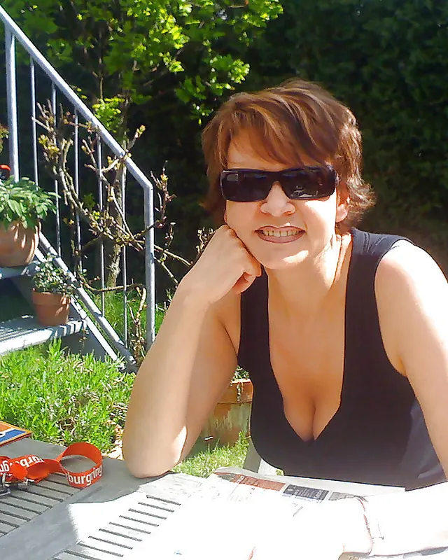 Odile, 60 ans, cougar à Ploemeur