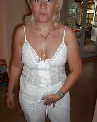 Rose-Marie, 57 ans, cougar à Grenoble