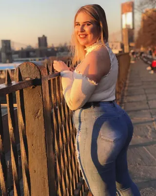 Tatiana, 45 ans, cougar à Bordeaux